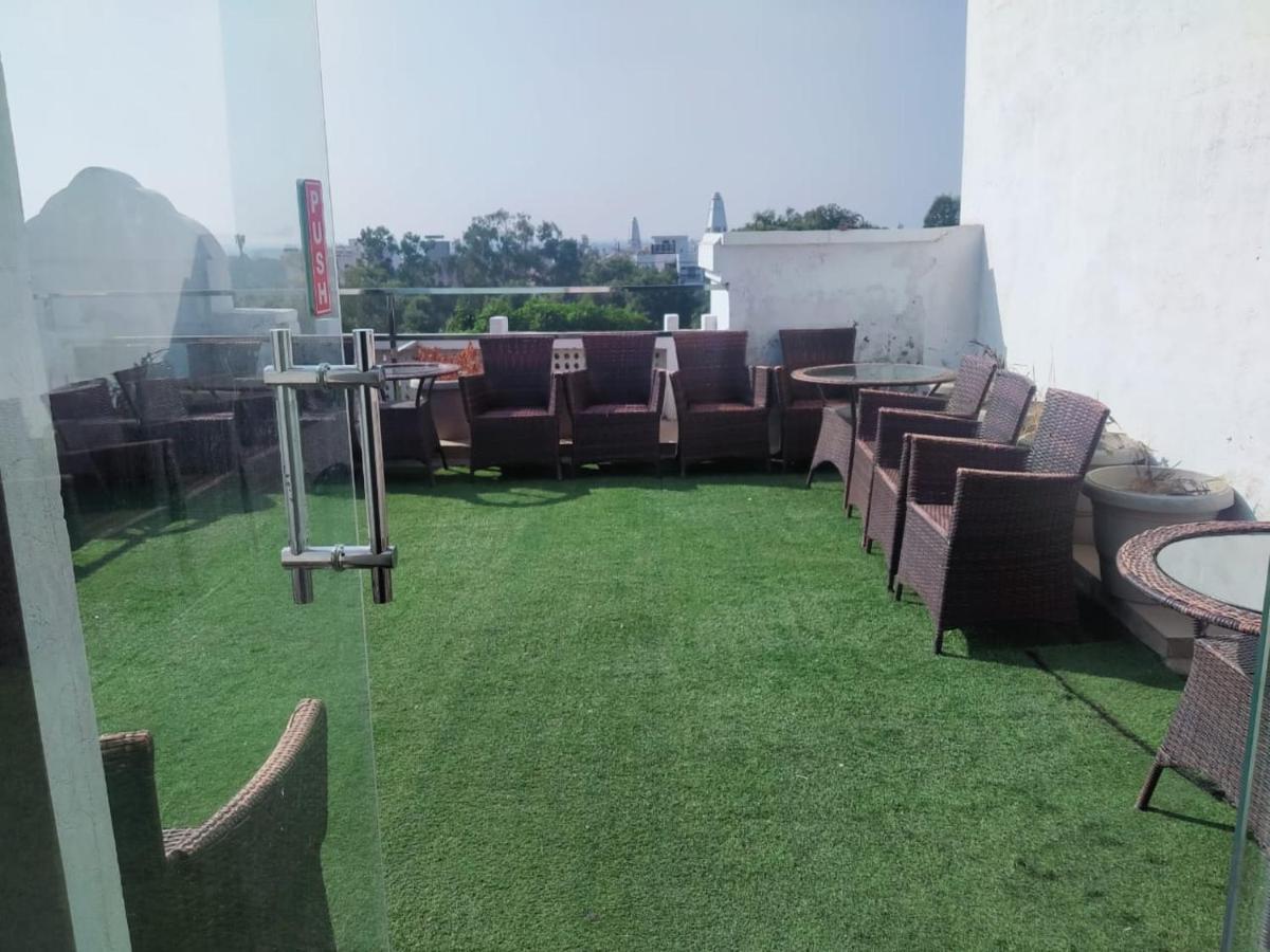 Hotel Le Roi Jammu - Near Jammu Railway Station Esterno foto